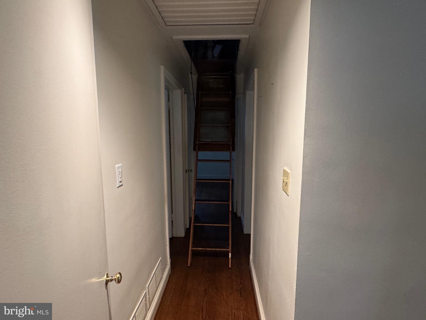 2431 N TAYLOR ST, ARLINGTON, Virginia 22207, 3 Bedrooms Bedrooms, ,3 BathroomsBathrooms,Residential,For sale,2431 N TAYLOR ST,VAAR2061794 MLS # VAAR2061794