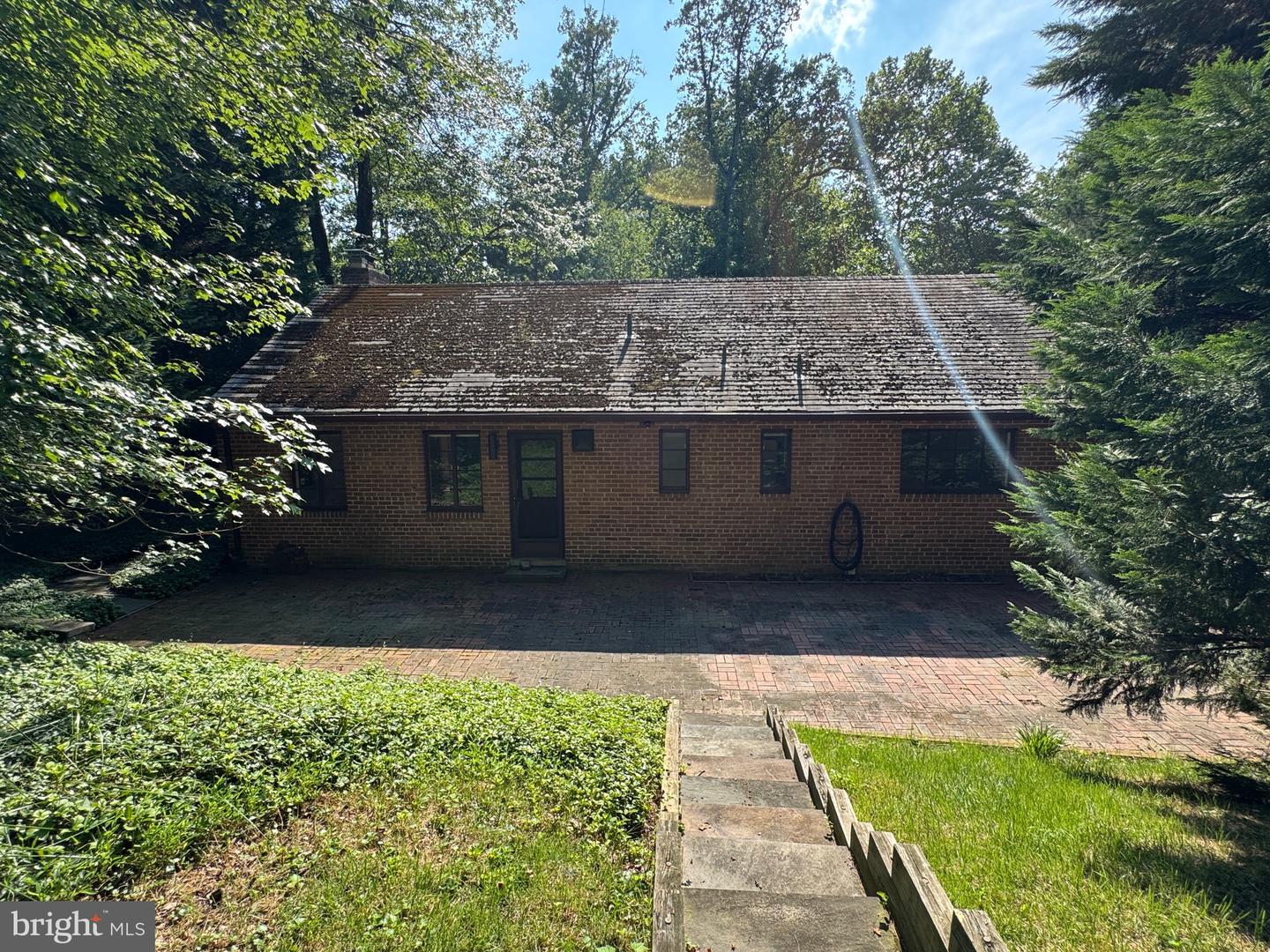 2431 N TAYLOR ST, ARLINGTON, Virginia 22207, 3 Bedrooms Bedrooms, ,3 BathroomsBathrooms,Residential,For sale,2431 N TAYLOR ST,VAAR2061794 MLS # VAAR2061794