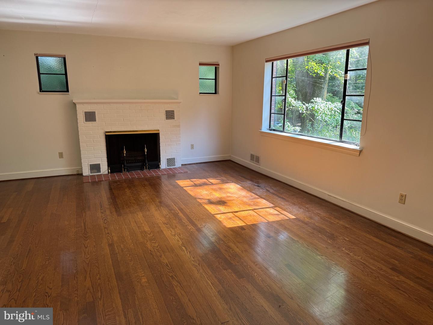 2431 N TAYLOR ST, ARLINGTON, Virginia 22207, 3 Bedrooms Bedrooms, ,3 BathroomsBathrooms,Residential,For sale,2431 N TAYLOR ST,VAAR2061794 MLS # VAAR2061794