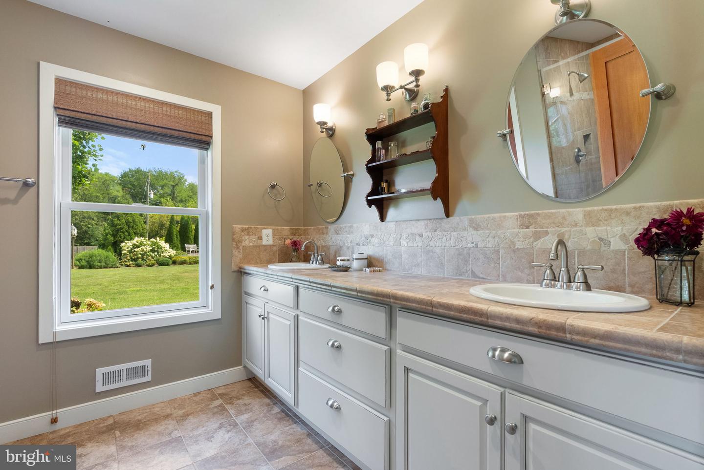 2749 CRENSHAW RD, MARSHALL, Virginia 20115, 4 Bedrooms Bedrooms, ,4 BathroomsBathrooms,Residential,For sale,2749 CRENSHAW RD,VAFQ2017782 MLS # VAFQ2017782