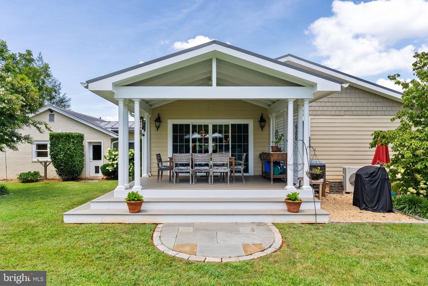 2749 CRENSHAW RD, MARSHALL, Virginia 20115, 4 Bedrooms Bedrooms, ,4 BathroomsBathrooms,Residential,For sale,2749 CRENSHAW RD,VAFQ2017782 MLS # VAFQ2017782