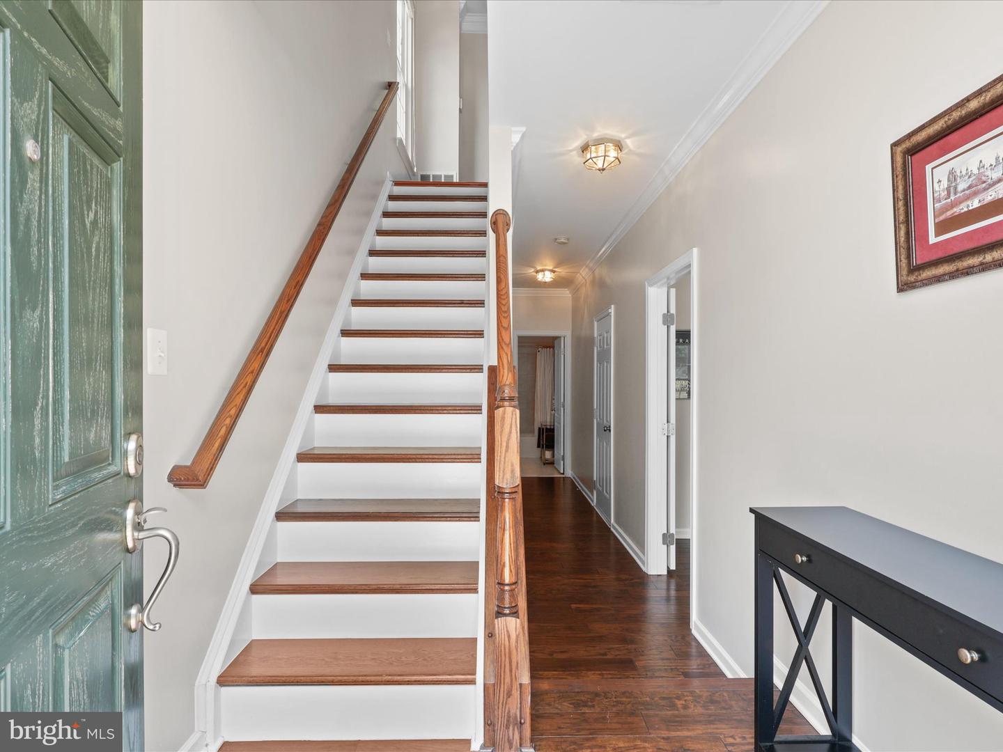43080 CENTER ST, CHANTILLY, Virginia 20152, 3 Bedrooms Bedrooms, ,3 BathroomsBathrooms,Residential,For sale,43080 CENTER ST,VALO2103816 MLS # VALO2103816