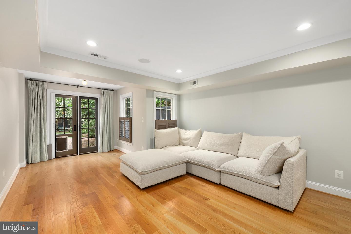 607 S SAINT ASAPH ST, ALEXANDRIA, Virginia 22314, 3 Bedrooms Bedrooms, ,2 BathroomsBathrooms,Residential,For sale,607 S SAINT ASAPH ST,VAAX2048202 MLS # VAAX2048202