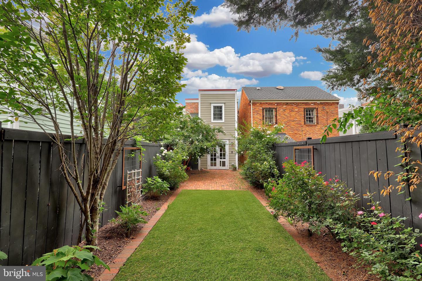 607 S SAINT ASAPH ST, ALEXANDRIA, Virginia 22314, 3 Bedrooms Bedrooms, ,2 BathroomsBathrooms,Residential,For sale,607 S SAINT ASAPH ST,VAAX2048202 MLS # VAAX2048202