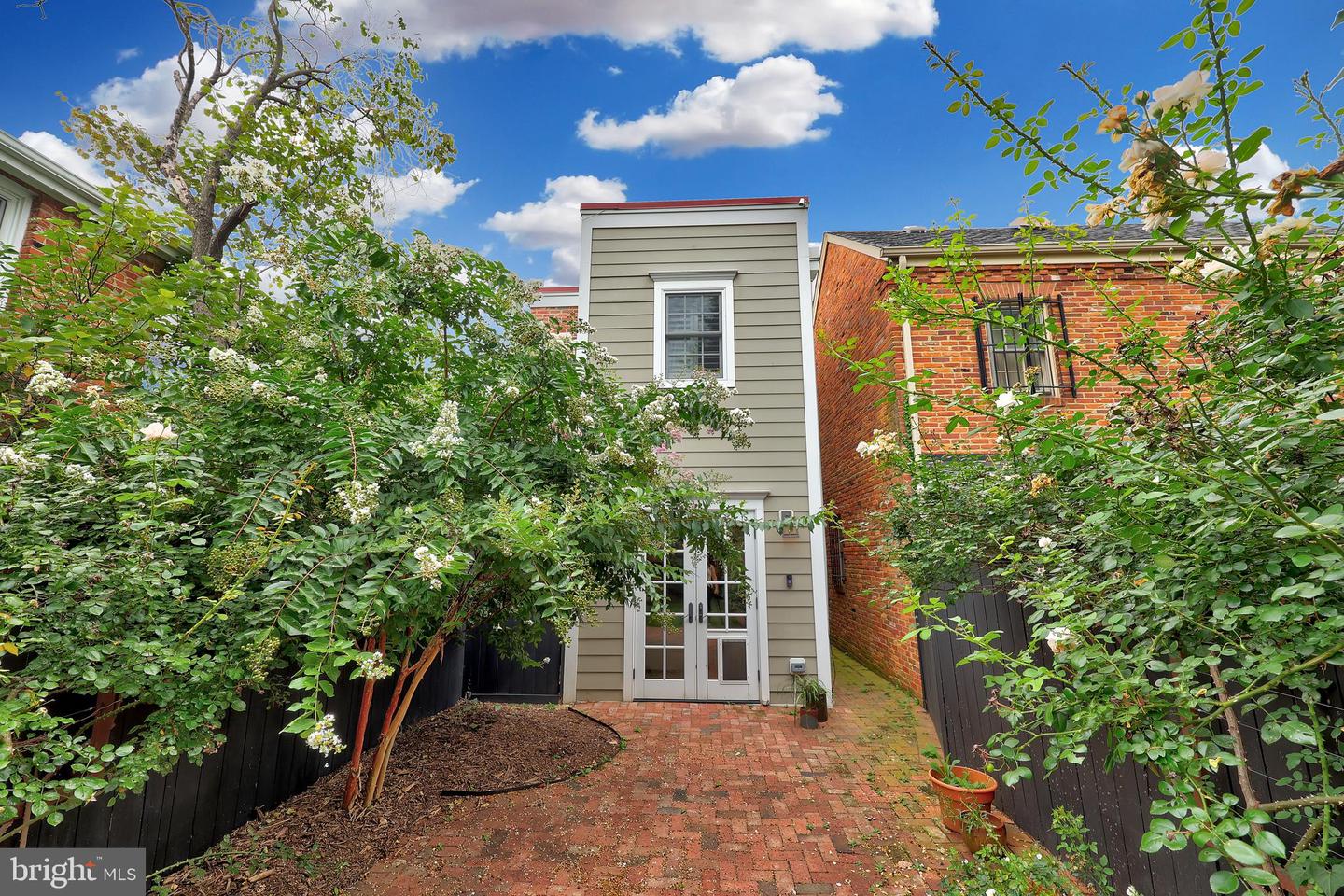 607 S SAINT ASAPH ST, ALEXANDRIA, Virginia 22314, 3 Bedrooms Bedrooms, ,2 BathroomsBathrooms,Residential,For sale,607 S SAINT ASAPH ST,VAAX2048202 MLS # VAAX2048202