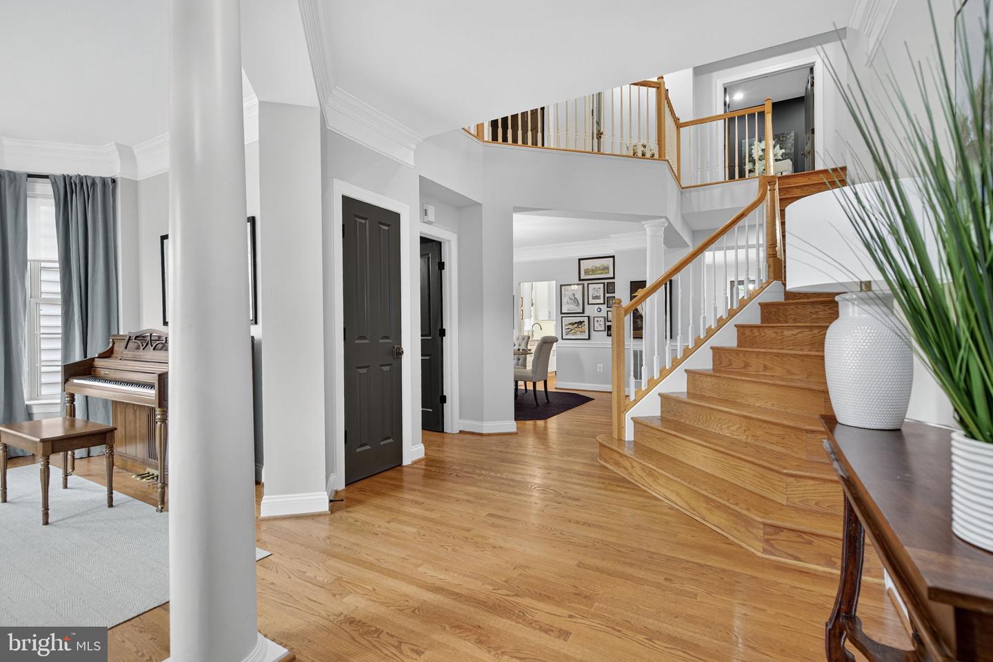 9198 TOPAZ ST, FAIRFAX, Virginia 22031, 5 Bedrooms Bedrooms, ,4 BathroomsBathrooms,Residential,For sale,9198 TOPAZ ST,VAFX2259236 MLS # VAFX2259236