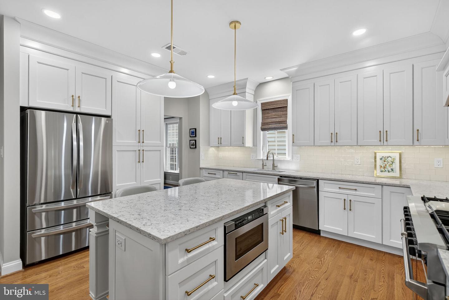 9198 TOPAZ ST, FAIRFAX, Virginia 22031, 5 Bedrooms Bedrooms, ,4 BathroomsBathrooms,Residential,For sale,9198 TOPAZ ST,VAFX2259236 MLS # VAFX2259236
