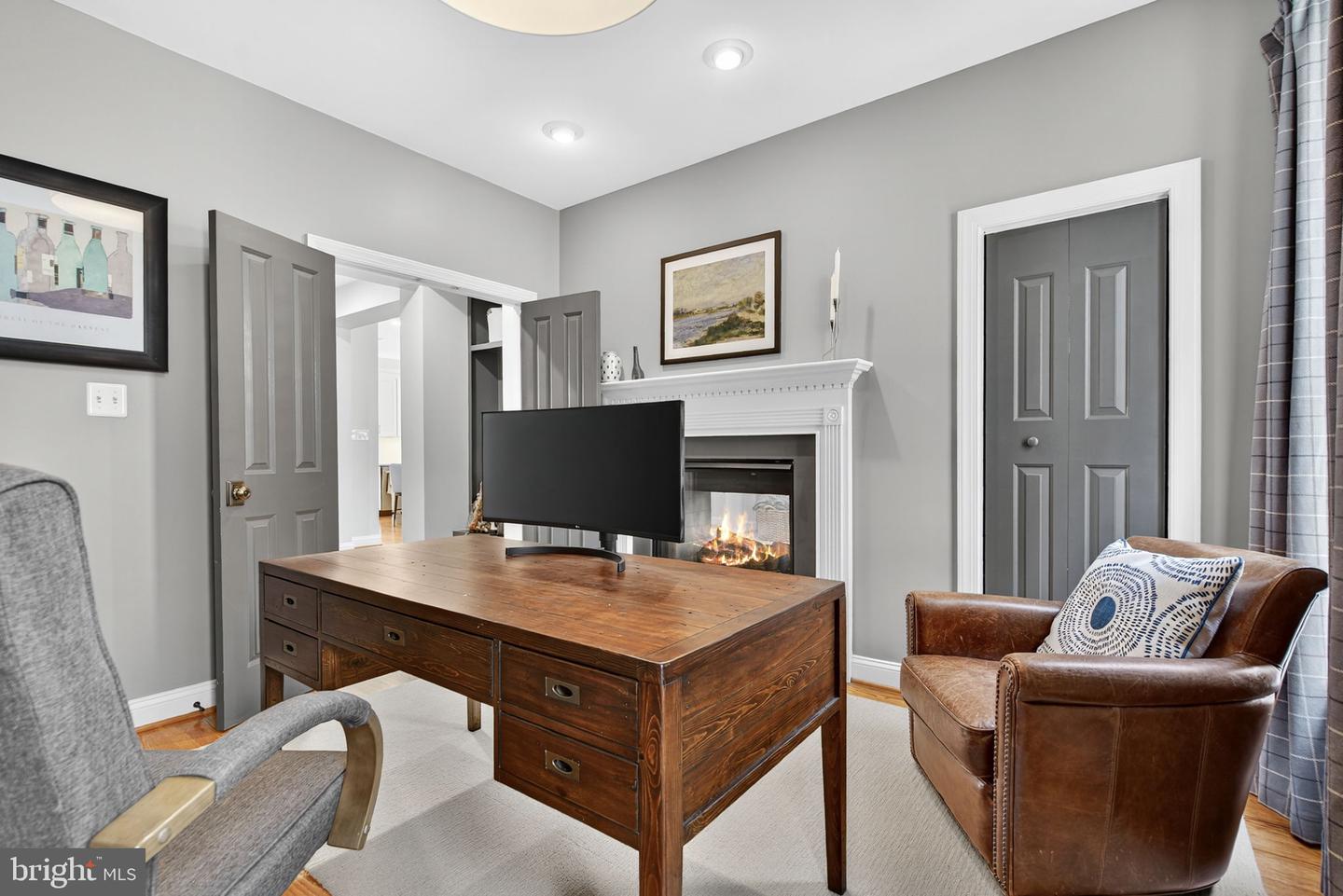 9198 TOPAZ ST, FAIRFAX, Virginia 22031, 5 Bedrooms Bedrooms, ,4 BathroomsBathrooms,Residential,For sale,9198 TOPAZ ST,VAFX2259236 MLS # VAFX2259236