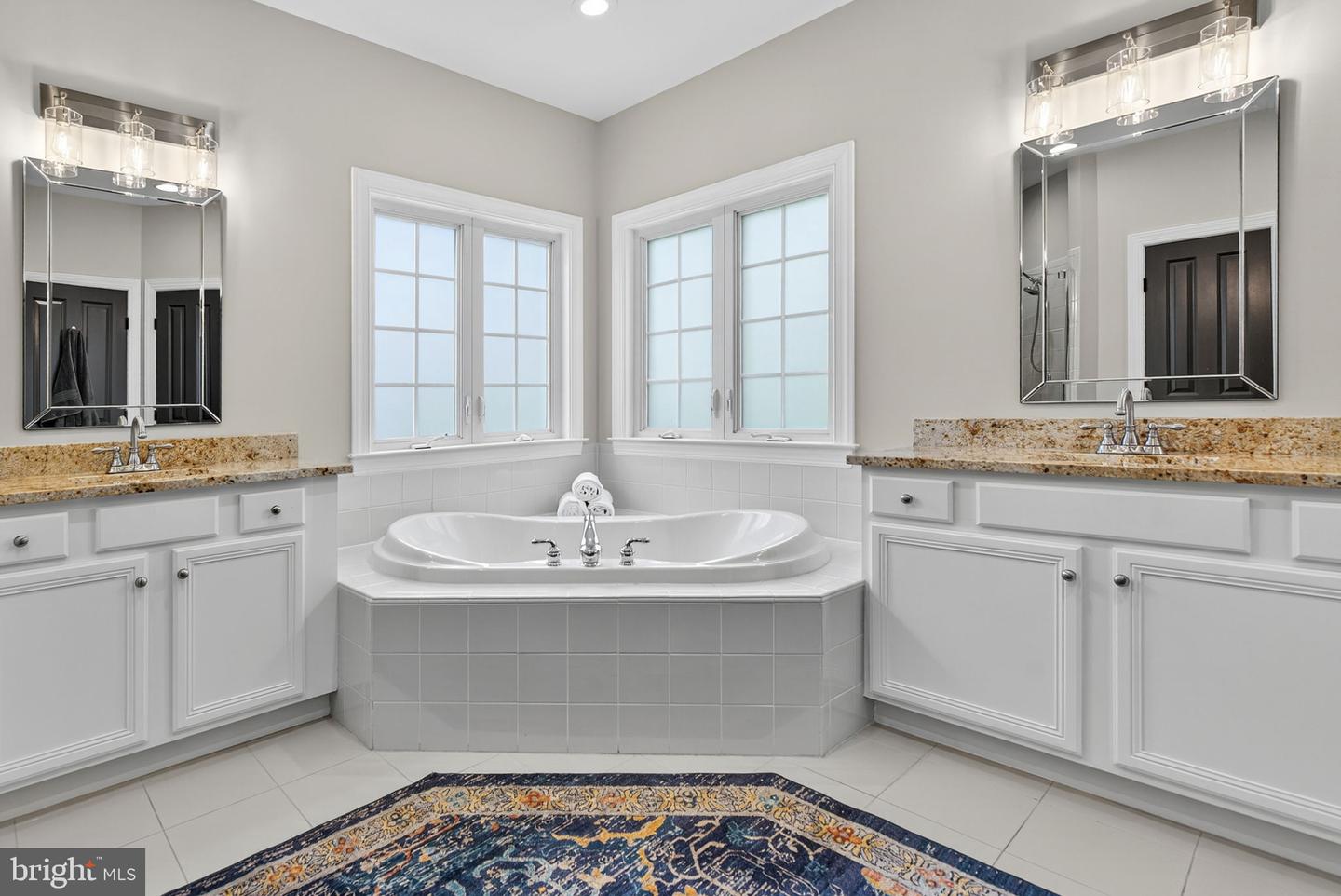 9198 TOPAZ ST, FAIRFAX, Virginia 22031, 5 Bedrooms Bedrooms, ,4 BathroomsBathrooms,Residential,For sale,9198 TOPAZ ST,VAFX2259236 MLS # VAFX2259236