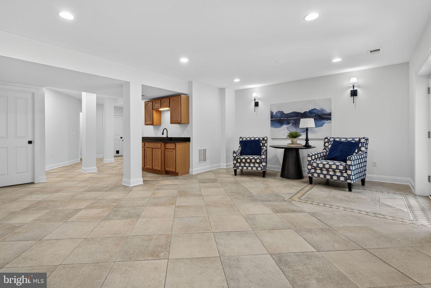 9198 TOPAZ ST, FAIRFAX, Virginia 22031, 5 Bedrooms Bedrooms, ,4 BathroomsBathrooms,Residential,For sale,9198 TOPAZ ST,VAFX2259236 MLS # VAFX2259236