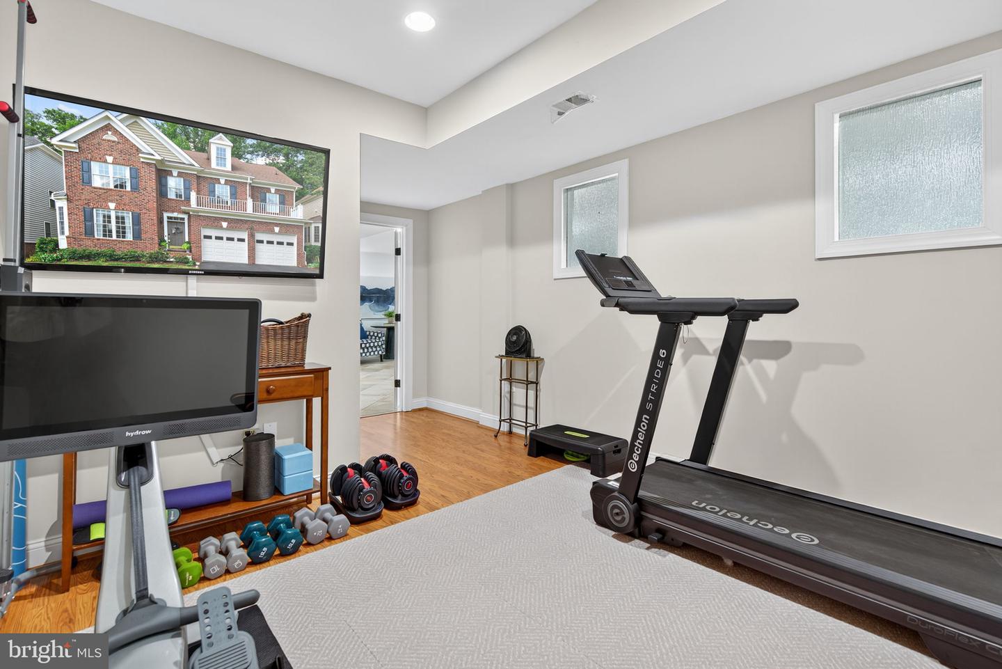 9198 TOPAZ ST, FAIRFAX, Virginia 22031, 5 Bedrooms Bedrooms, ,4 BathroomsBathrooms,Residential,For sale,9198 TOPAZ ST,VAFX2259236 MLS # VAFX2259236
