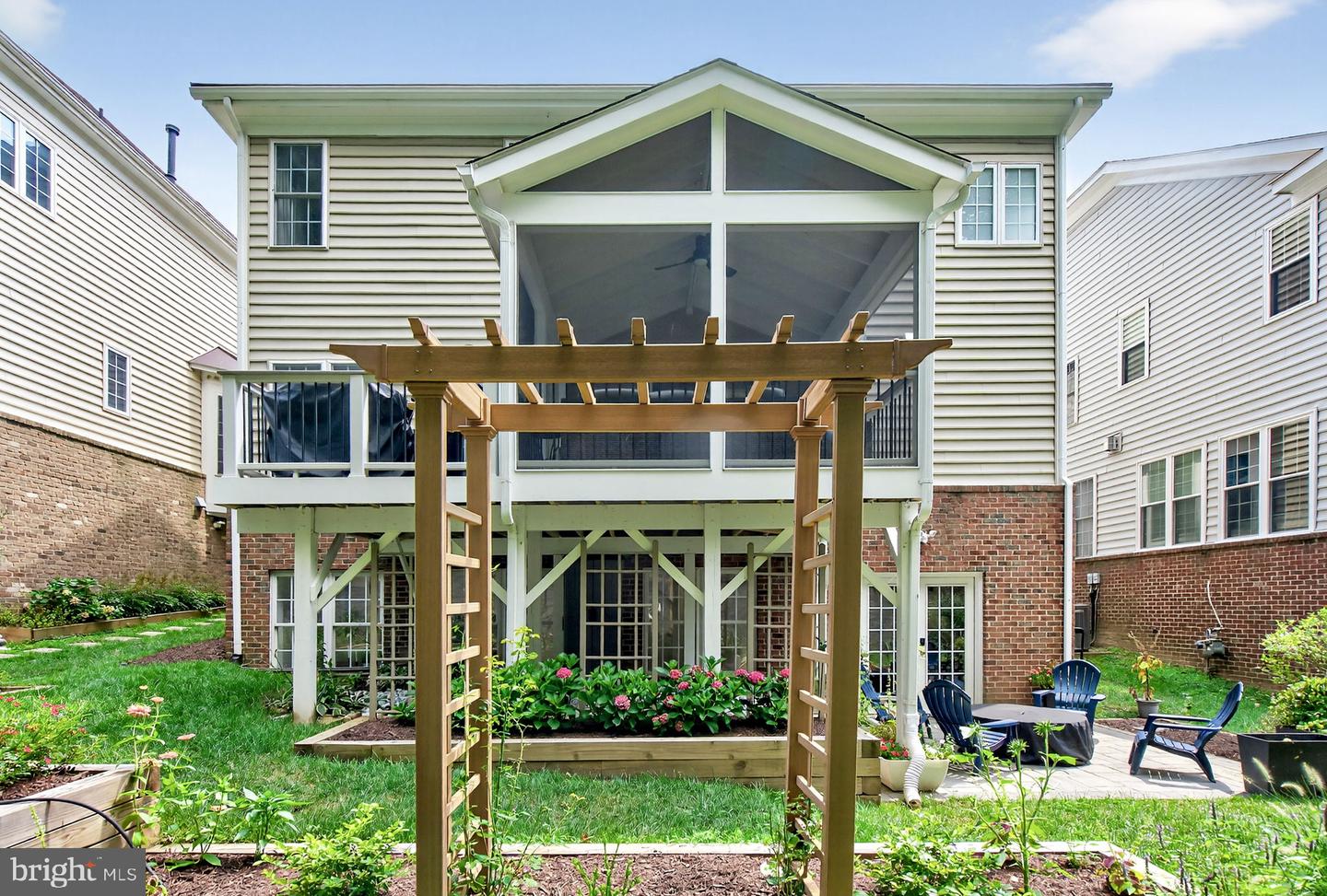 9198 TOPAZ ST, FAIRFAX, Virginia 22031, 5 Bedrooms Bedrooms, ,4 BathroomsBathrooms,Residential,For sale,9198 TOPAZ ST,VAFX2259236 MLS # VAFX2259236