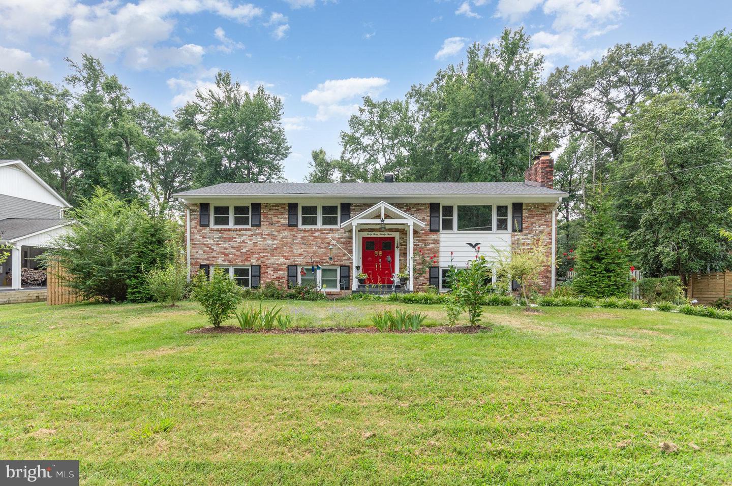 4323 FERRY LANDING RD, ALEXANDRIA, Virginia 22309, 6 Bedrooms Bedrooms, ,3 BathroomsBathrooms,Residential,For sale,4323 FERRY LANDING RD,VAFX2259248 MLS # VAFX2259248