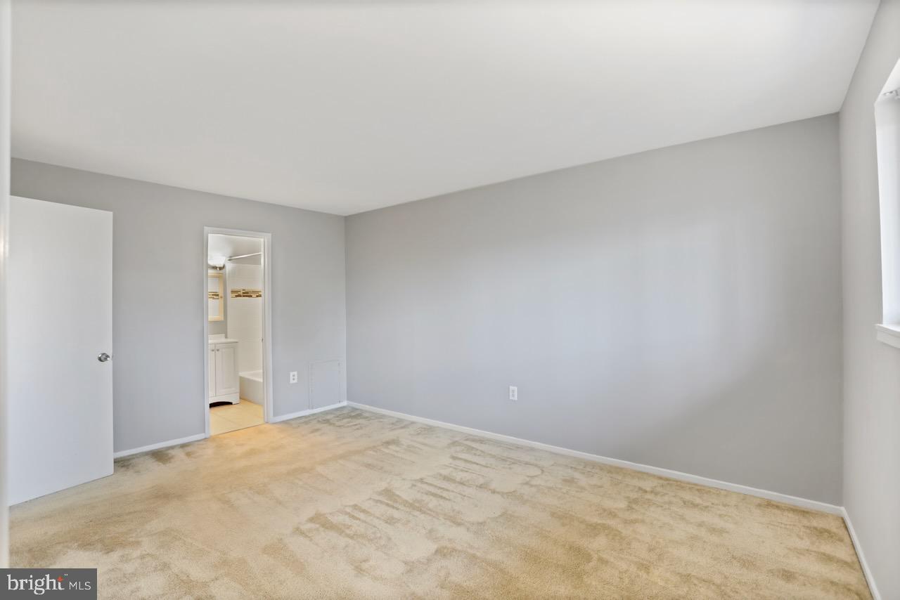 7376 LEE HIGHWAY #204, FALLS CHURCH, Virginia 22046, 1 Bedroom Bedrooms, ,1 BathroomBathrooms,Residential,For sale,7376 LEE HIGHWAY #204,VAFX2259252 MLS # VAFX2259252