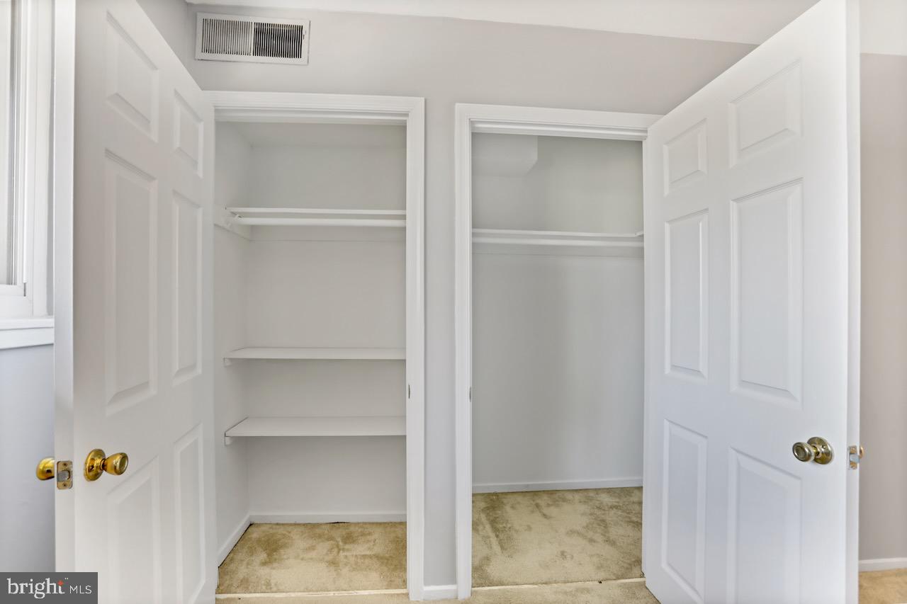 7376 LEE HIGHWAY #204, FALLS CHURCH, Virginia 22046, 1 Bedroom Bedrooms, ,1 BathroomBathrooms,Residential,For sale,7376 LEE HIGHWAY #204,VAFX2259252 MLS # VAFX2259252
