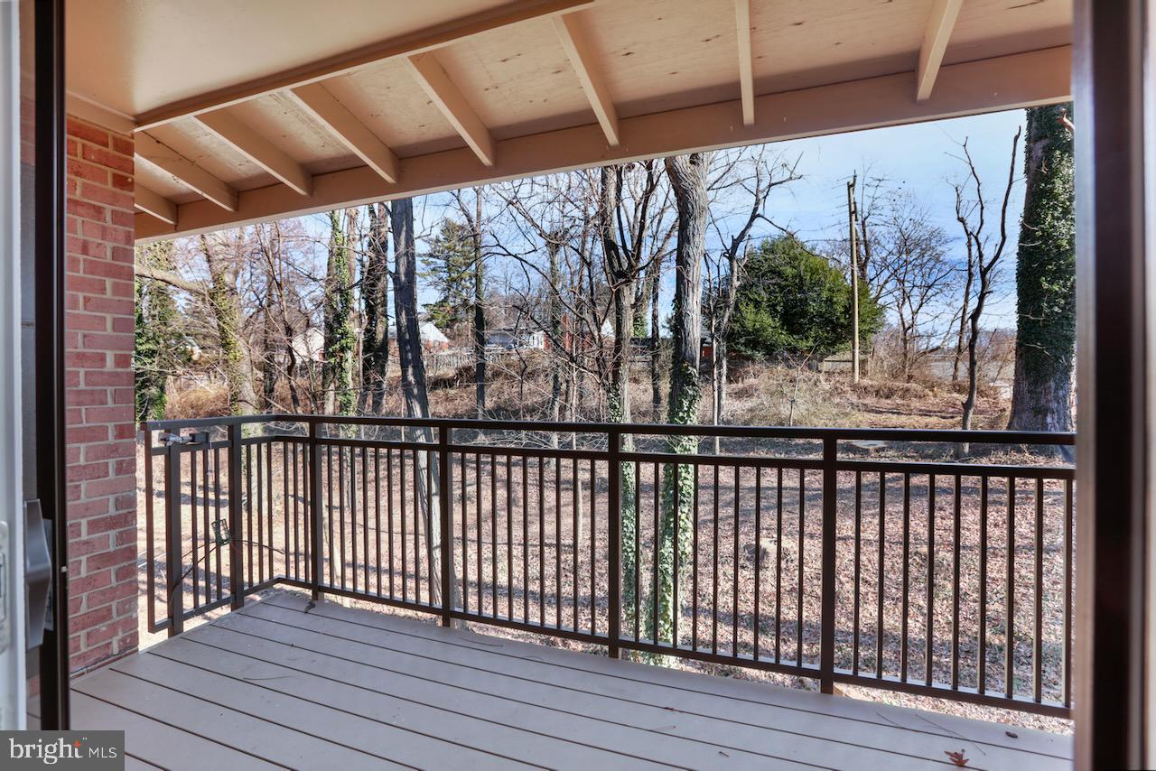 7376 LEE HIGHWAY #204, FALLS CHURCH, Virginia 22046, 1 Bedroom Bedrooms, ,1 BathroomBathrooms,Residential,For sale,7376 LEE HIGHWAY #204,VAFX2259252 MLS # VAFX2259252