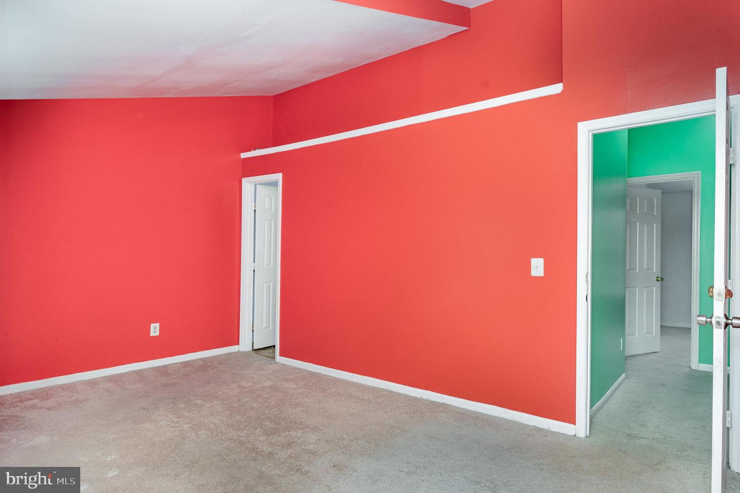 16984 MONMOUTH CT, DUMFRIES, Virginia 22026, 3 Bedrooms Bedrooms, ,2 BathroomsBathrooms,Residential,For sale,16984 MONMOUTH CT,VAPW2100722 MLS # VAPW2100722