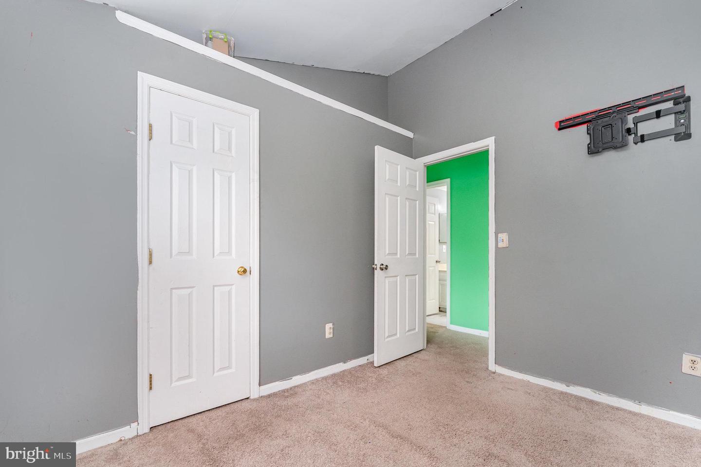 16984 MONMOUTH CT, DUMFRIES, Virginia 22026, 3 Bedrooms Bedrooms, ,2 BathroomsBathrooms,Residential,For sale,16984 MONMOUTH CT,VAPW2100722 MLS # VAPW2100722