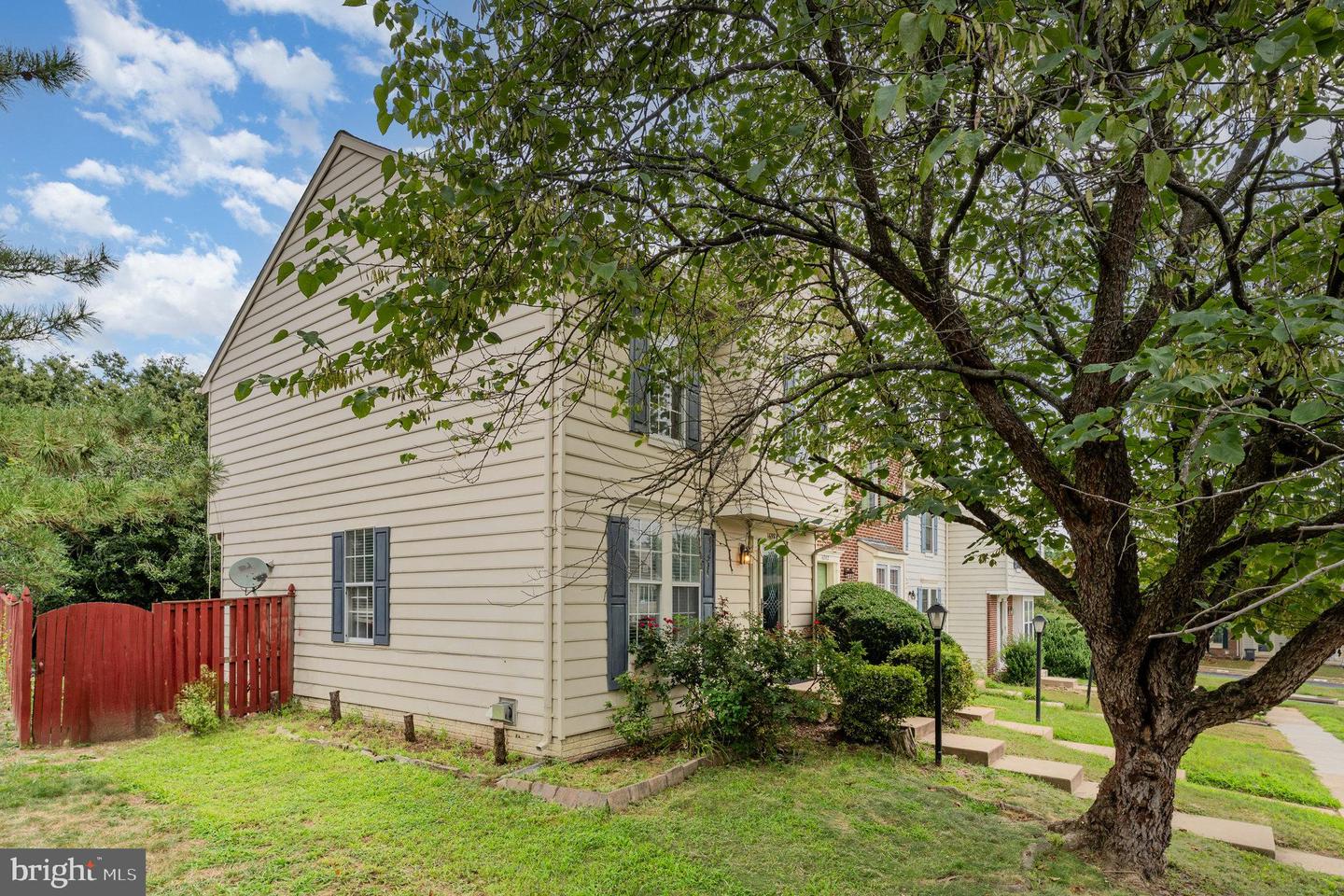 16984 MONMOUTH CT, DUMFRIES, Virginia 22026, 3 Bedrooms Bedrooms, ,2 BathroomsBathrooms,Residential,For sale,16984 MONMOUTH CT,VAPW2100722 MLS # VAPW2100722