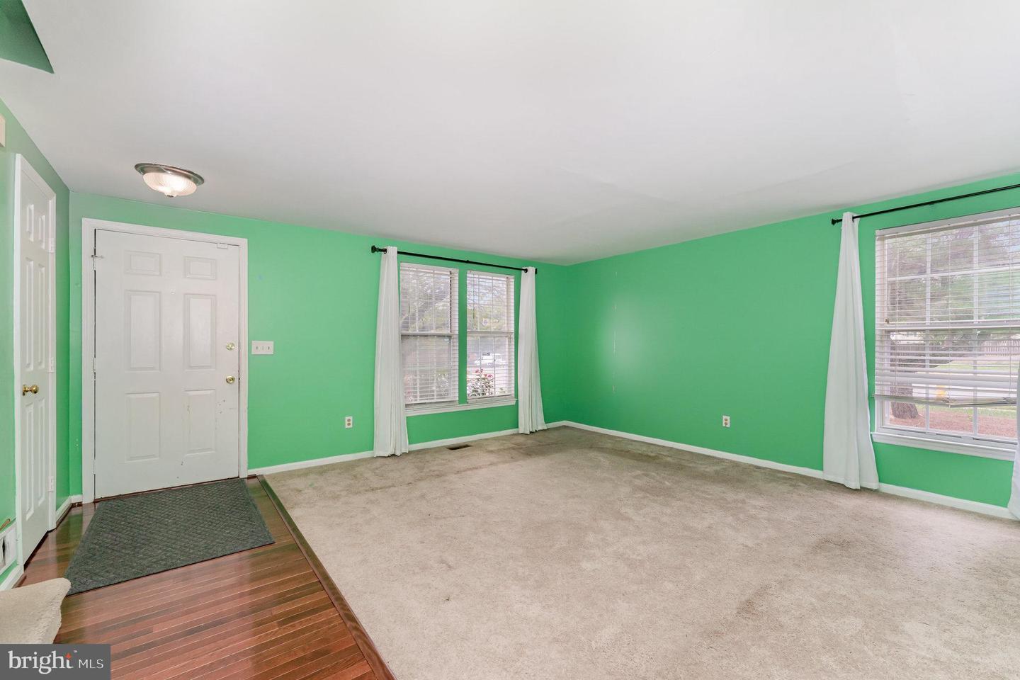 16984 MONMOUTH CT, DUMFRIES, Virginia 22026, 3 Bedrooms Bedrooms, ,2 BathroomsBathrooms,Residential,For sale,16984 MONMOUTH CT,VAPW2100722 MLS # VAPW2100722