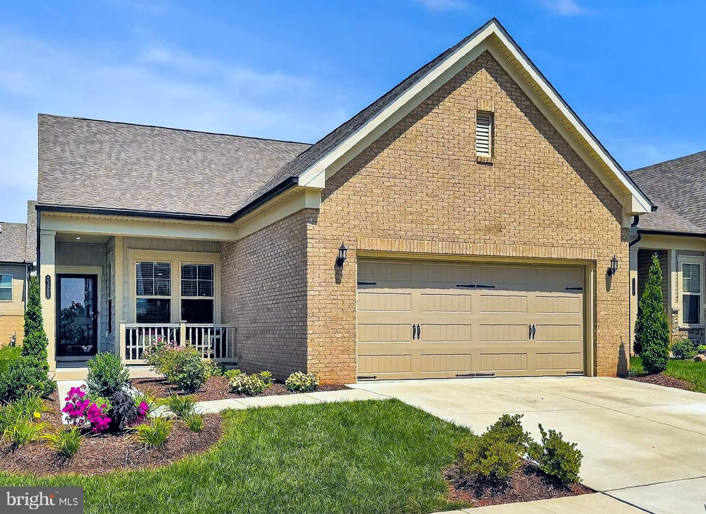 21899 HAWKSBILL HIGH CIR, STERLING, Virginia 20164, 3 Bedrooms Bedrooms, ,3 BathroomsBathrooms,Residential,For sale,21899 HAWKSBILL HIGH CIR,VALO2103840 MLS # VALO2103840