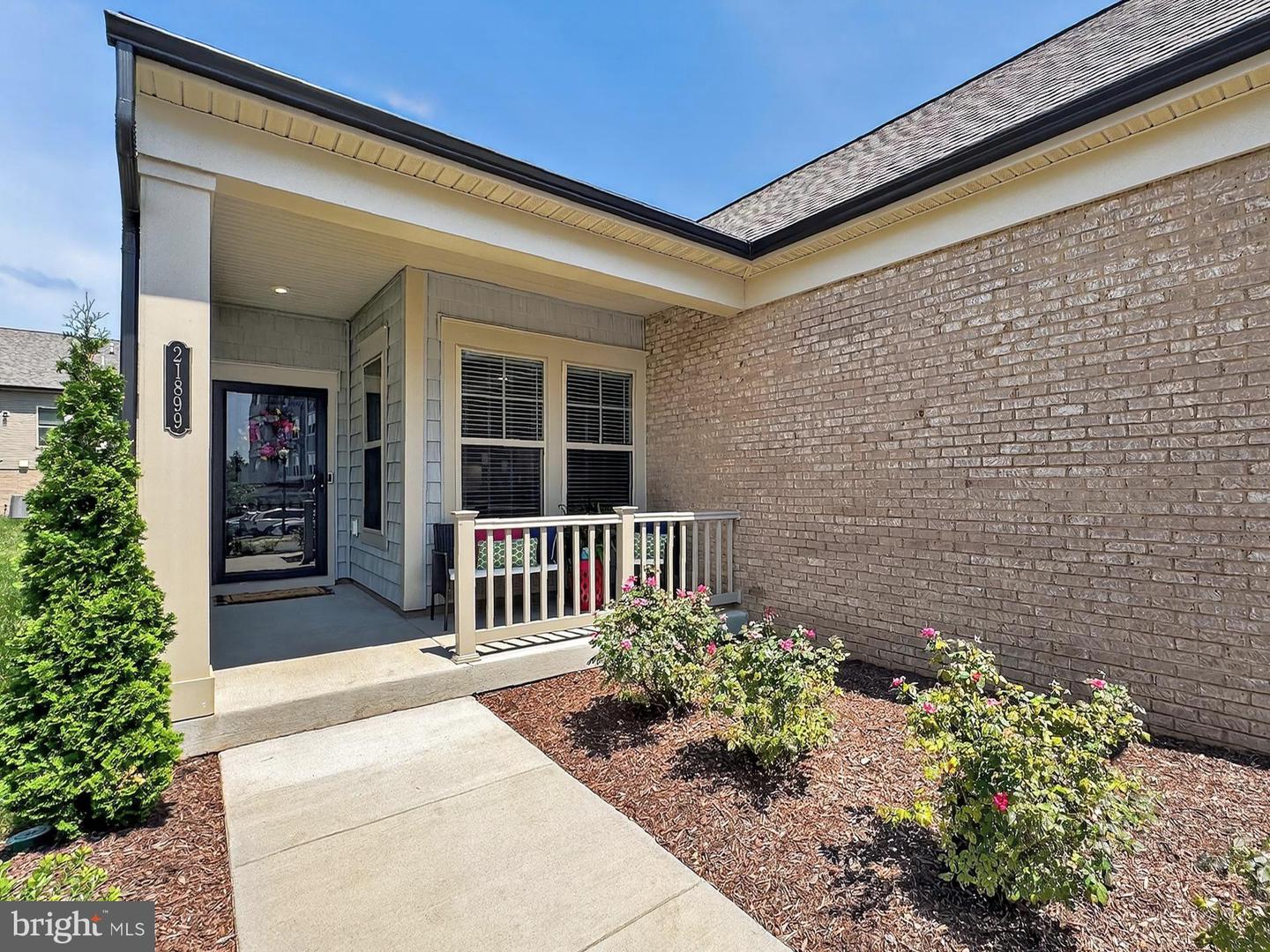 21899 HAWKSBILL HIGH CIR, STERLING, Virginia 20164, 3 Bedrooms Bedrooms, ,3 BathroomsBathrooms,Residential,For sale,21899 HAWKSBILL HIGH CIR,VALO2103840 MLS # VALO2103840