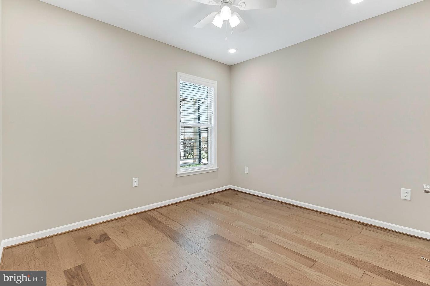 21899 HAWKSBILL HIGH CIR, STERLING, Virginia 20164, 3 Bedrooms Bedrooms, ,3 BathroomsBathrooms,Residential,For sale,21899 HAWKSBILL HIGH CIR,VALO2103840 MLS # VALO2103840
