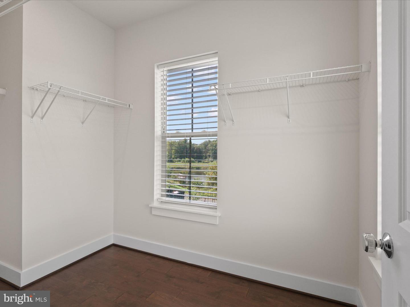 5280 RIDGEVIEW RETREAT DR, CHANTILLY, Virginia 20151, 4 Bedrooms Bedrooms, ,3 BathroomsBathrooms,Residential,For sale,5280 RIDGEVIEW RETREAT DR,VAFX2259290 MLS # VAFX2259290
