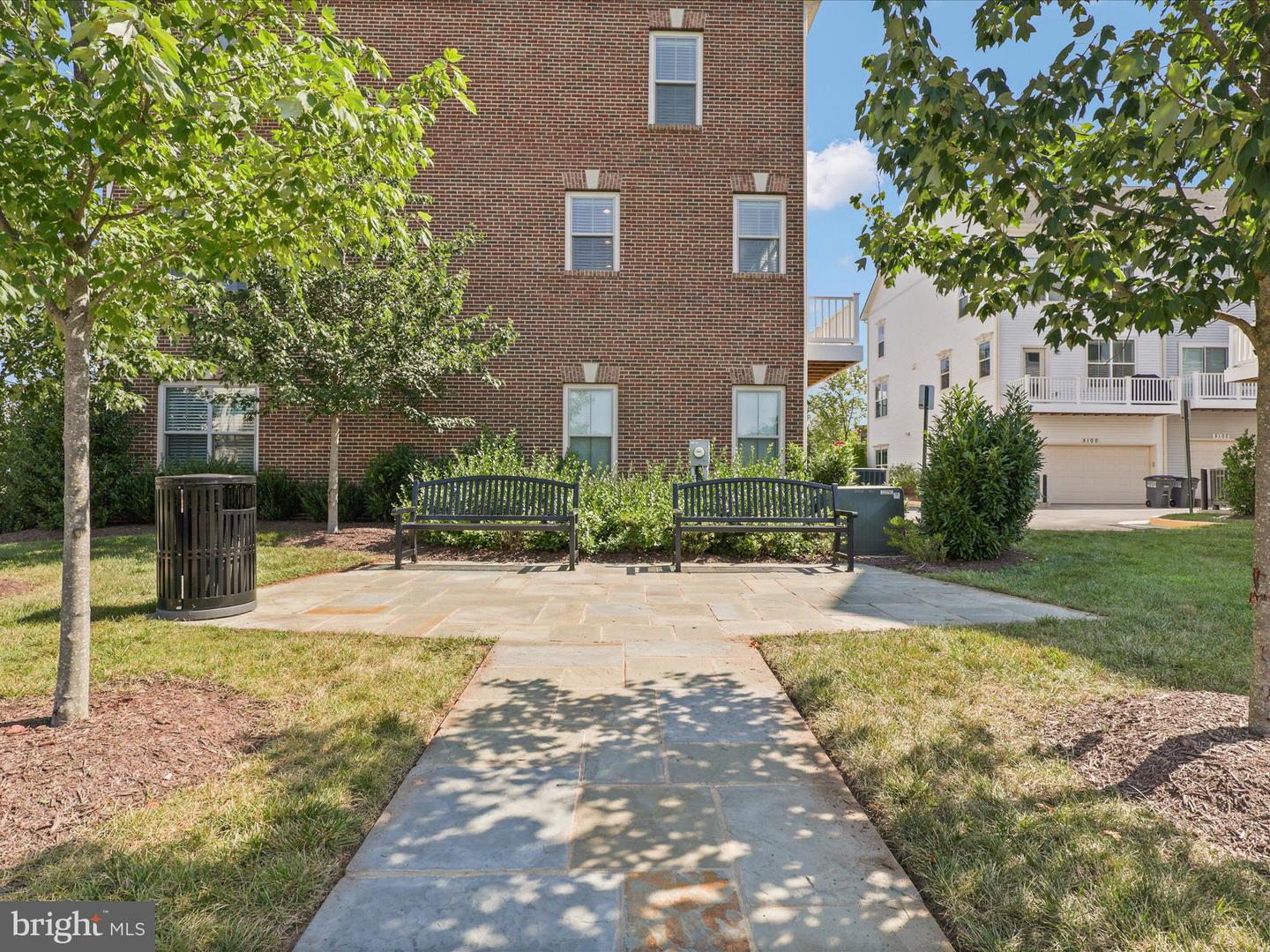 5280 RIDGEVIEW RETREAT DR, CHANTILLY, Virginia 20151, 4 Bedrooms Bedrooms, ,3 BathroomsBathrooms,Residential,For sale,5280 RIDGEVIEW RETREAT DR,VAFX2259290 MLS # VAFX2259290