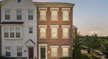 5280 RIDGEVIEW RETREAT DR, CHANTILLY, Virginia 20151, 4 Bedrooms Bedrooms, ,3 BathroomsBathrooms,Residential,For sale,5280 RIDGEVIEW RETREAT DR,VAFX2259290 MLS # VAFX2259290