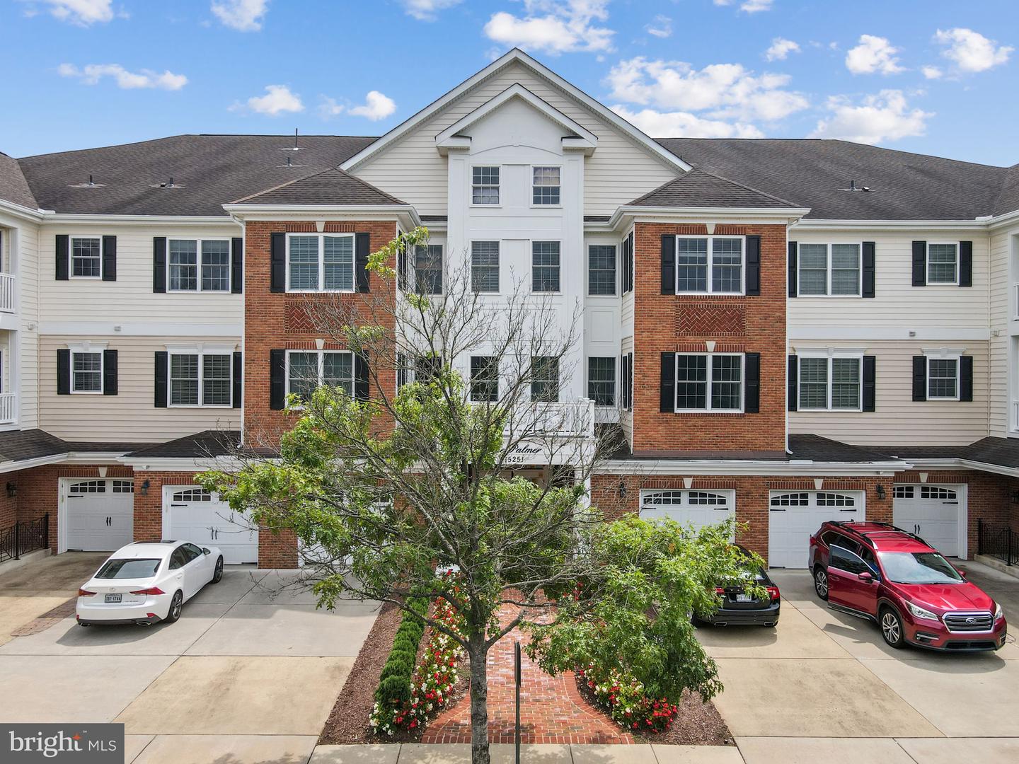 15251 ROYAL CREST DR #207, HAYMARKET, Virginia 20169, 2 Bedrooms Bedrooms, ,2 BathroomsBathrooms,Residential,For sale,15251 ROYAL CREST DR #207,VAPW2100752 MLS # VAPW2100752