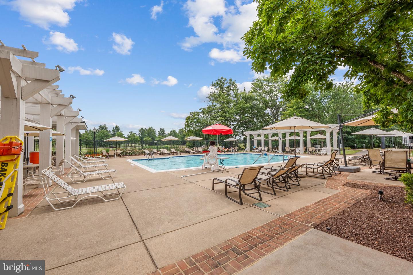 15251 ROYAL CREST DR #207, HAYMARKET, Virginia 20169, 2 Bedrooms Bedrooms, ,2 BathroomsBathrooms,Residential,For sale,15251 ROYAL CREST DR #207,VAPW2100752 MLS # VAPW2100752
