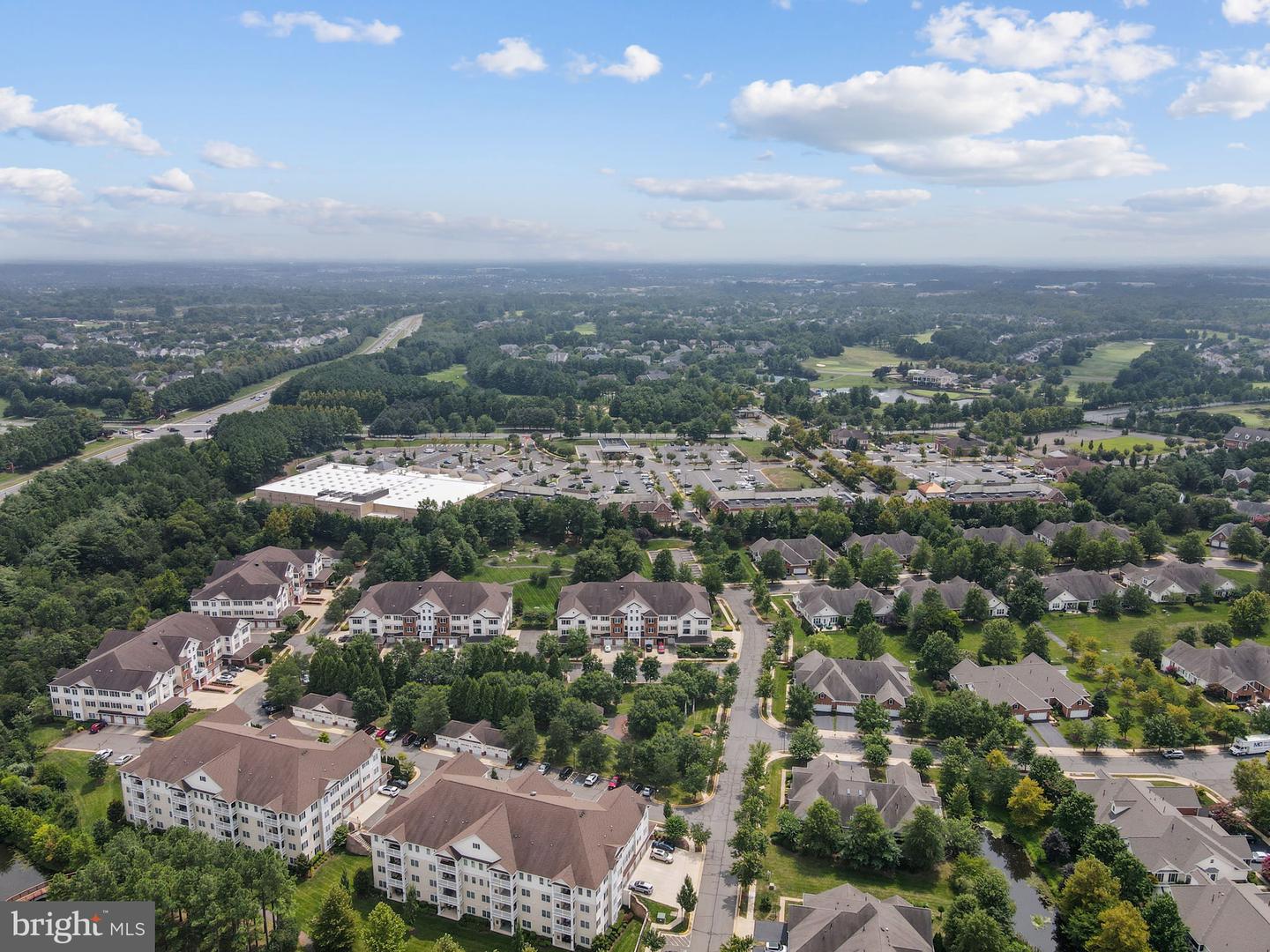 15251 ROYAL CREST DR #207, HAYMARKET, Virginia 20169, 2 Bedrooms Bedrooms, ,2 BathroomsBathrooms,Residential,For sale,15251 ROYAL CREST DR #207,VAPW2100752 MLS # VAPW2100752
