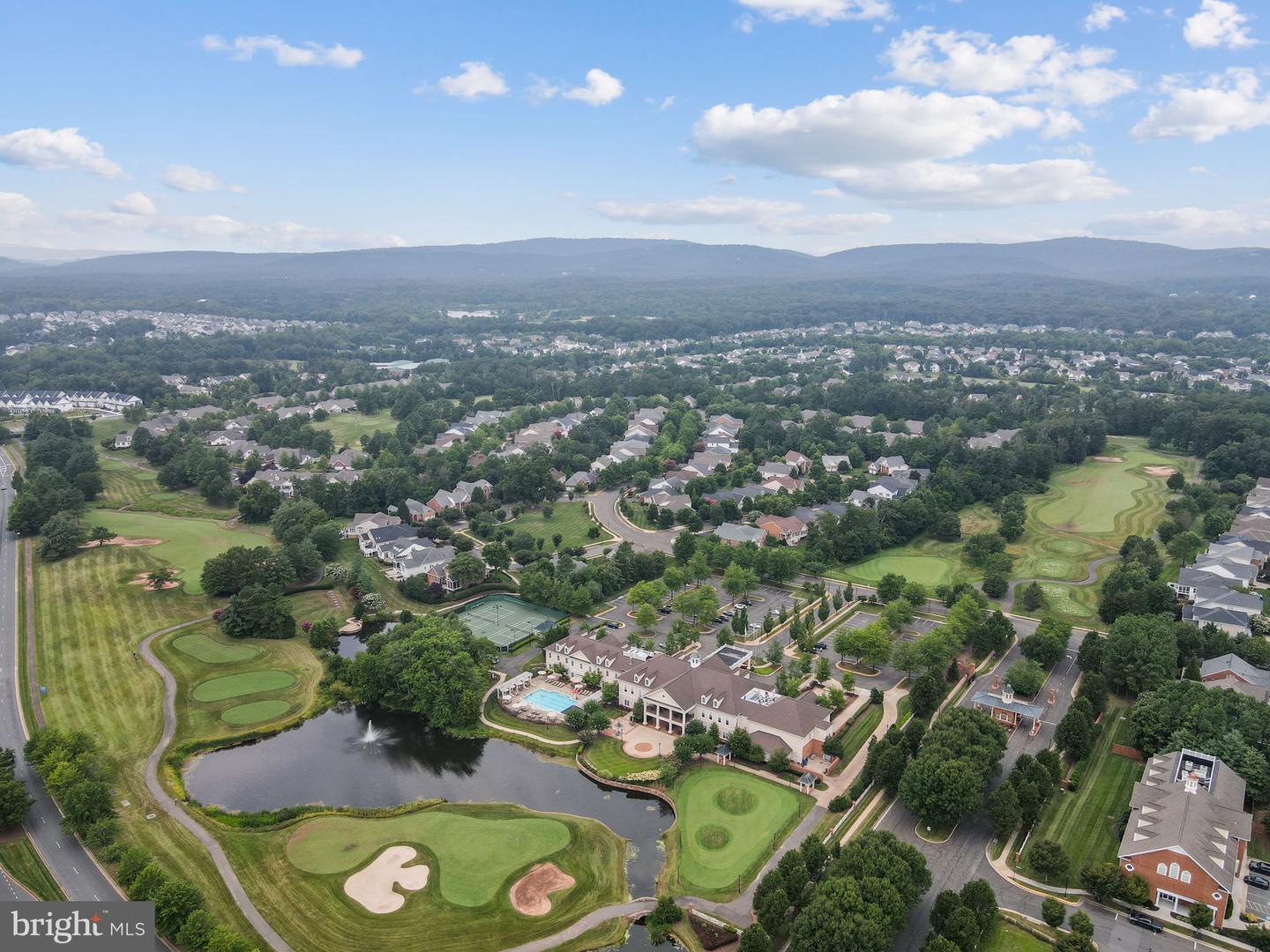 15251 ROYAL CREST DR #207, HAYMARKET, Virginia 20169, 2 Bedrooms Bedrooms, ,2 BathroomsBathrooms,Residential,For sale,15251 ROYAL CREST DR #207,VAPW2100752 MLS # VAPW2100752