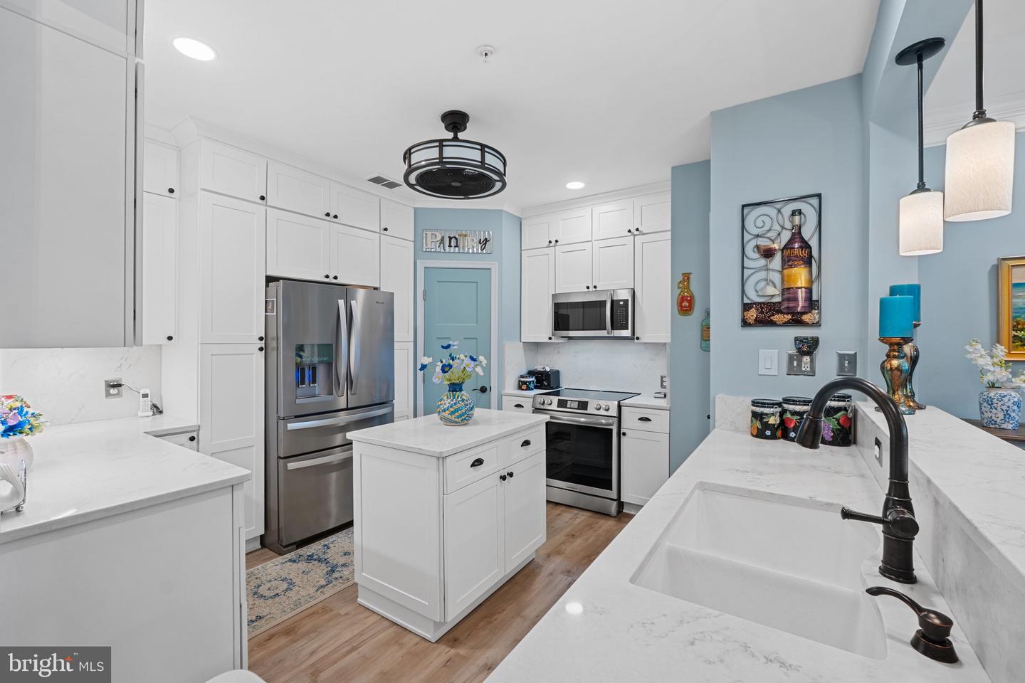 15251 ROYAL CREST DR #207, HAYMARKET, Virginia 20169, 2 Bedrooms Bedrooms, ,2 BathroomsBathrooms,Residential,For sale,15251 ROYAL CREST DR #207,VAPW2100752 MLS # VAPW2100752