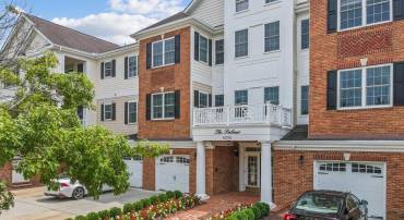 15251 ROYAL CREST DR #207, HAYMARKET, Virginia 20169, 2 Bedrooms Bedrooms, ,2 BathroomsBathrooms,Residential,For sale,15251 ROYAL CREST DR #207,VAPW2100752 MLS # VAPW2100752
