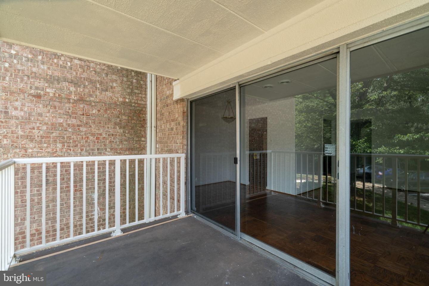 2622 WAGON DR #316 (2B), ALEXANDRIA, Virginia 22303, 2 Bedrooms Bedrooms, 3 Rooms Rooms,1 BathroomBathrooms,Residential,For sale,2622 WAGON DR #316 (2B),VAFX2259468 MLS # VAFX2259468