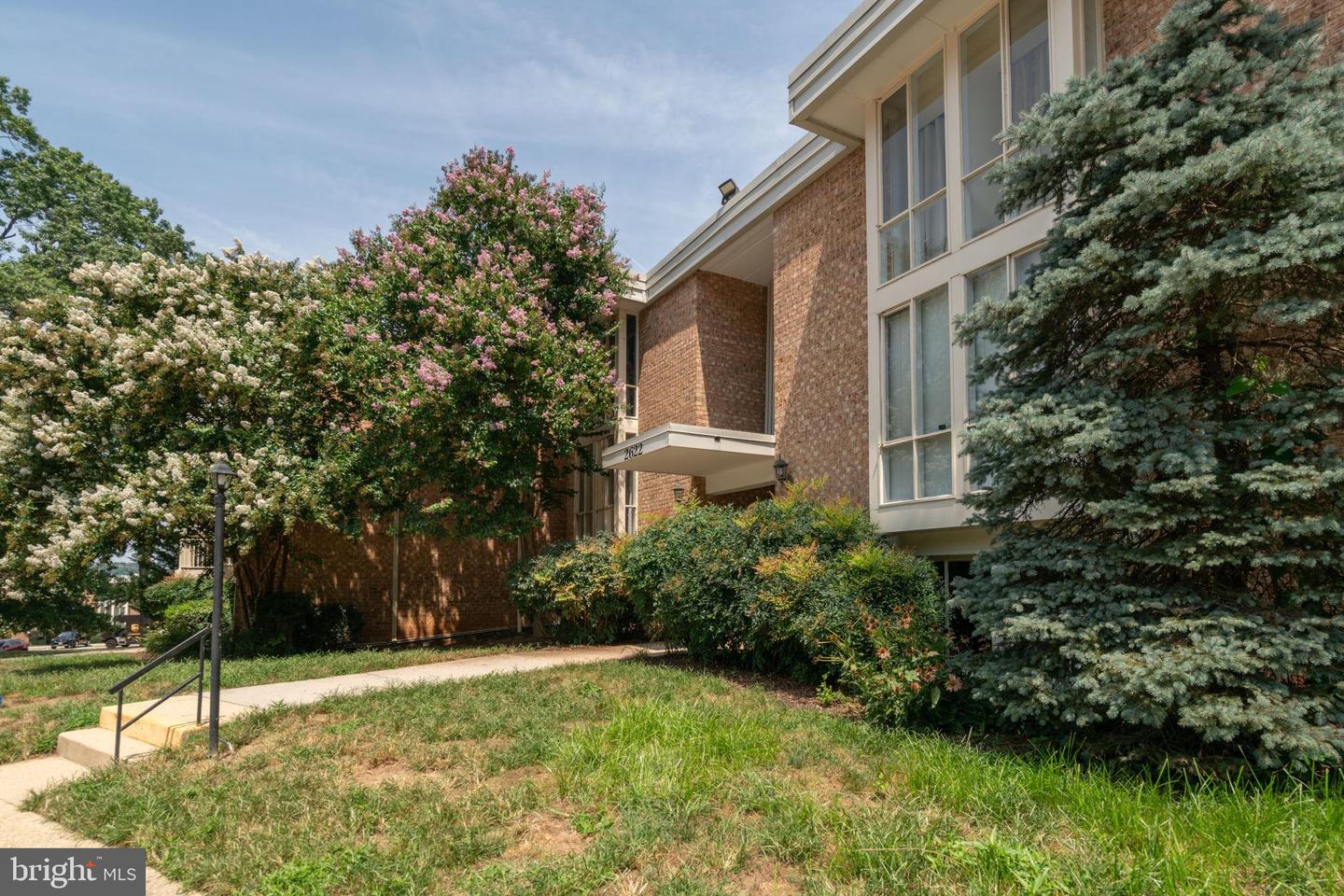 2622 WAGON DR #316 (2B), ALEXANDRIA, Virginia 22303, 2 Bedrooms Bedrooms, 3 Rooms Rooms,1 BathroomBathrooms,Residential,For sale,2622 WAGON DR #316 (2B),VAFX2259468 MLS # VAFX2259468