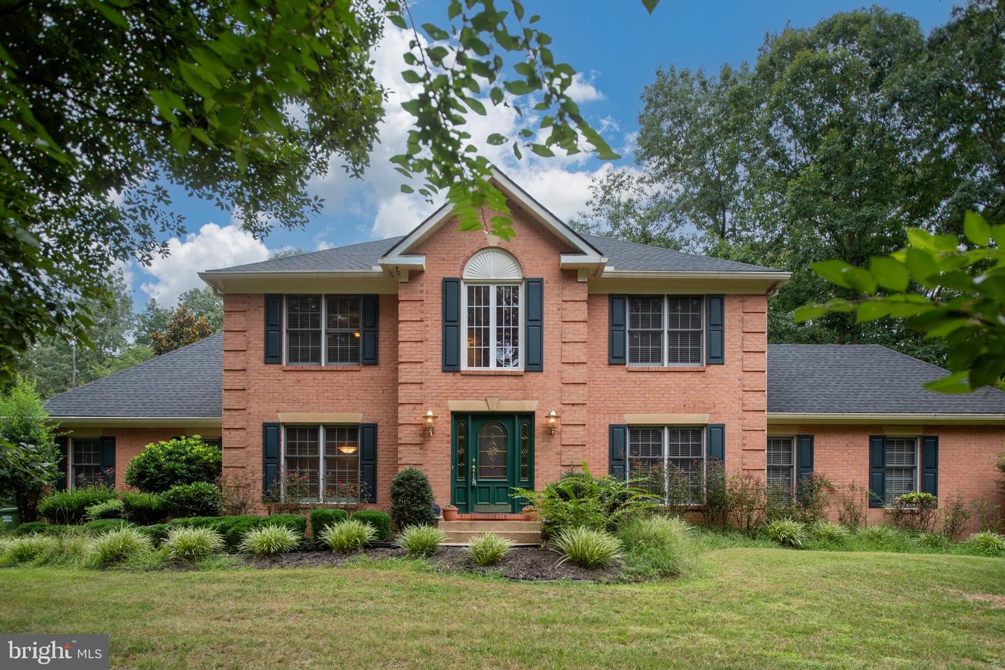 8107 WATERFORD DR, SPOTSYLVANIA, Virginia 22551, 5 Bedrooms Bedrooms, ,4 BathroomsBathrooms,Residential,For sale,8107 WATERFORD DR,VASP2035260 MLS # VASP2035260