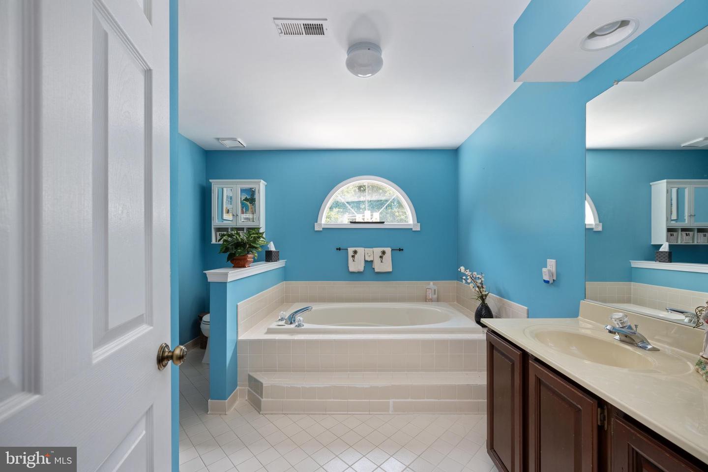 8107 WATERFORD DR, SPOTSYLVANIA, Virginia 22551, 5 Bedrooms Bedrooms, ,4 BathroomsBathrooms,Residential,For sale,8107 WATERFORD DR,VASP2035260 MLS # VASP2035260
