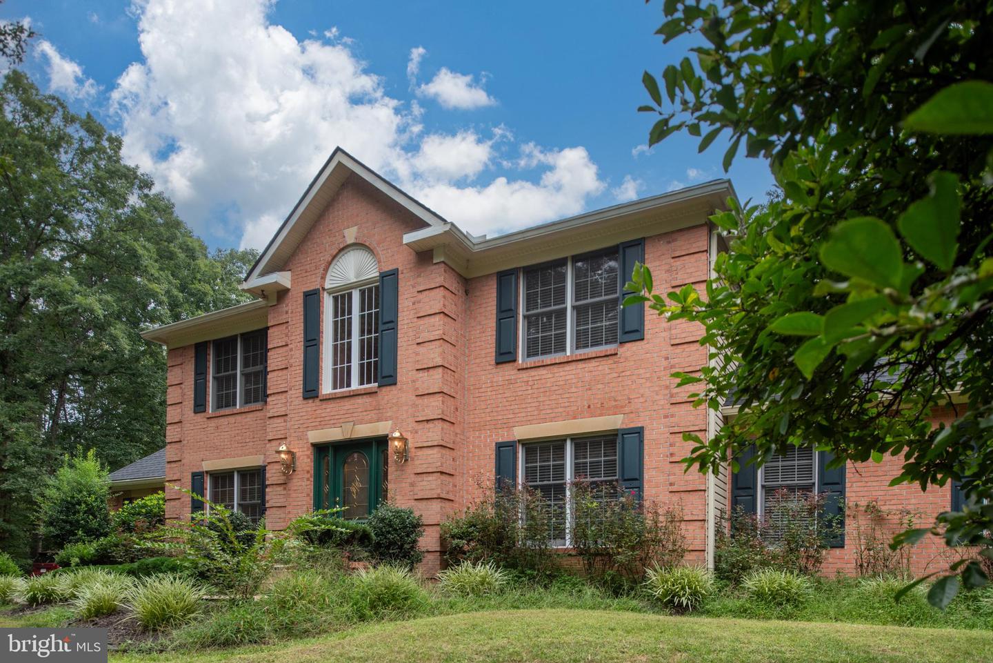 8107 WATERFORD DR, SPOTSYLVANIA, Virginia 22551, 5 Bedrooms Bedrooms, ,4 BathroomsBathrooms,Residential,For sale,8107 WATERFORD DR,VASP2035260 MLS # VASP2035260