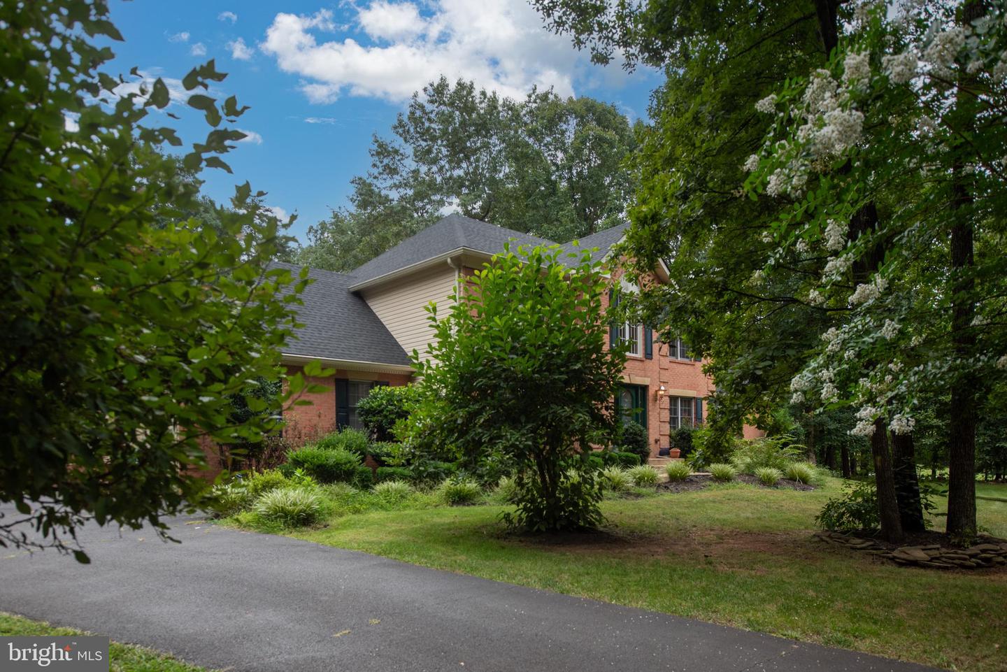 8107 WATERFORD DR, SPOTSYLVANIA, Virginia 22551, 5 Bedrooms Bedrooms, ,4 BathroomsBathrooms,Residential,For sale,8107 WATERFORD DR,VASP2035260 MLS # VASP2035260