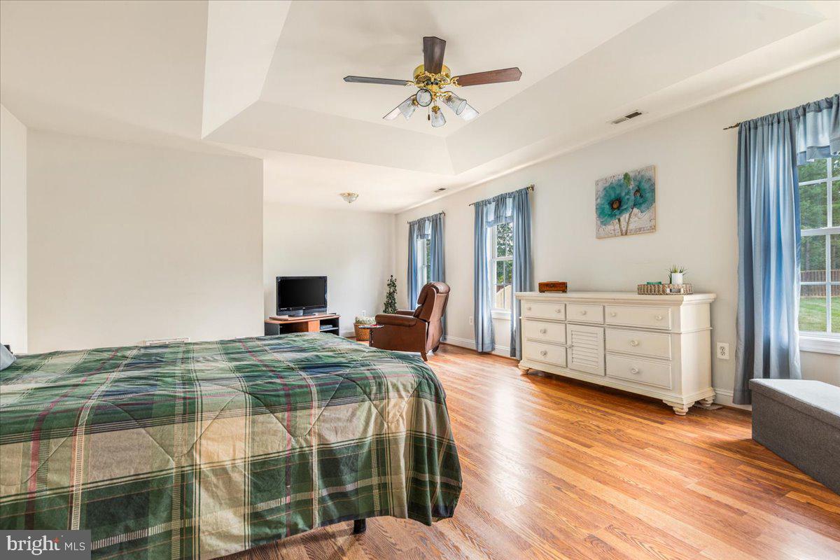 124 VAN GOGH TER, WINCHESTER, Virginia 22602, 4 Bedrooms Bedrooms, ,3 BathroomsBathrooms,Residential,For sale,124 VAN GOGH TER,VAFV2035920 MLS # VAFV2035920