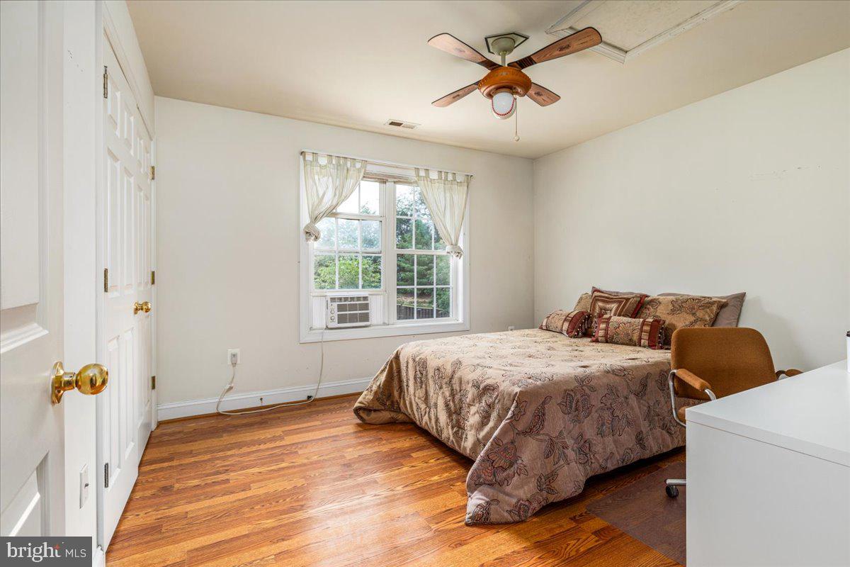 124 VAN GOGH TER, WINCHESTER, Virginia 22602, 4 Bedrooms Bedrooms, ,3 BathroomsBathrooms,Residential,For sale,124 VAN GOGH TER,VAFV2035920 MLS # VAFV2035920