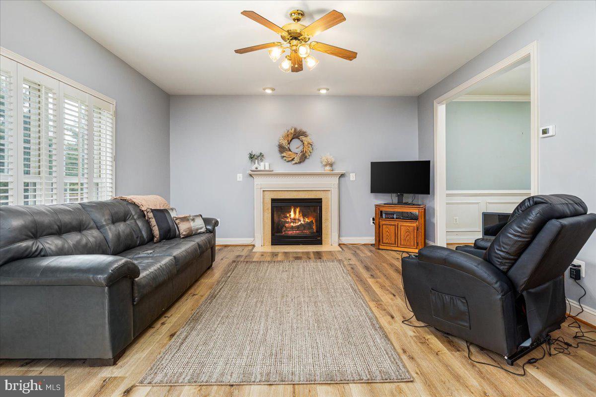 124 VAN GOGH TER, WINCHESTER, Virginia 22602, 4 Bedrooms Bedrooms, ,3 BathroomsBathrooms,Residential,For sale,124 VAN GOGH TER,VAFV2035920 MLS # VAFV2035920