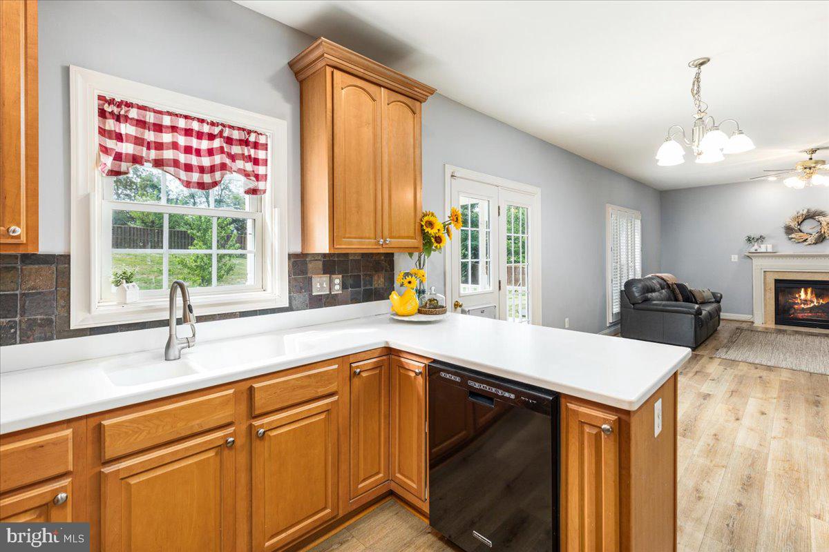 124 VAN GOGH TER, WINCHESTER, Virginia 22602, 4 Bedrooms Bedrooms, ,3 BathroomsBathrooms,Residential,For sale,124 VAN GOGH TER,VAFV2035920 MLS # VAFV2035920