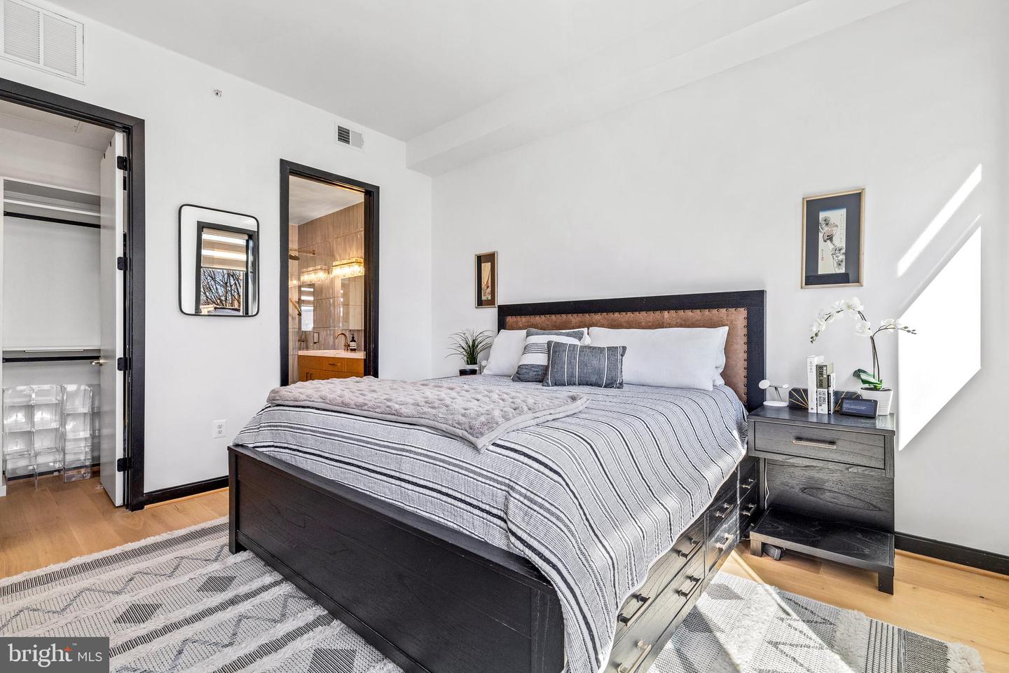 1402 12TH ST NW #9, WASHINGTON, District Of Columbia 20005, 2 Bedrooms Bedrooms, ,2 BathroomsBathrooms,Residential,For sale,1402 12TH ST NW #9,DCDC2214042 MLS # DCDC2214042