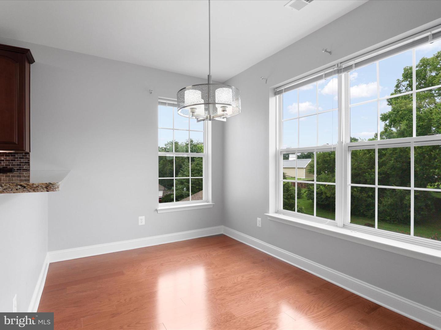 9200 CHARLESTON DR #302, MANASSAS, Virginia 20110, 3 Bedrooms Bedrooms, ,2 BathroomsBathrooms,Residential,For sale,9200 CHARLESTON DR #302,VAMN2009162 MLS # VAMN2009162
