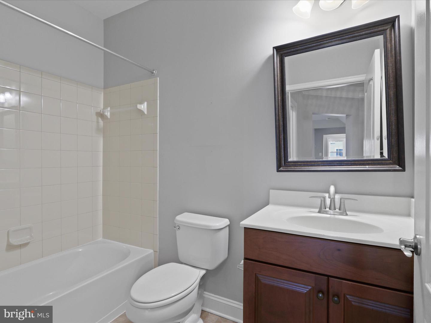 9200 CHARLESTON DR #302, MANASSAS, Virginia 20110, 3 Bedrooms Bedrooms, ,2 BathroomsBathrooms,Residential,For sale,9200 CHARLESTON DR #302,VAMN2009162 MLS # VAMN2009162