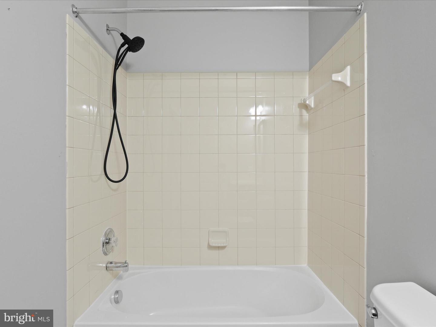 9200 CHARLESTON DR #302, MANASSAS, Virginia 20110, 3 Bedrooms Bedrooms, ,2 BathroomsBathrooms,Residential,For sale,9200 CHARLESTON DR #302,VAMN2009162 MLS # VAMN2009162